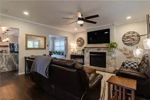 3880 Washington Park Blvd, Newburgh Heights, OH 44105 - Photo 9