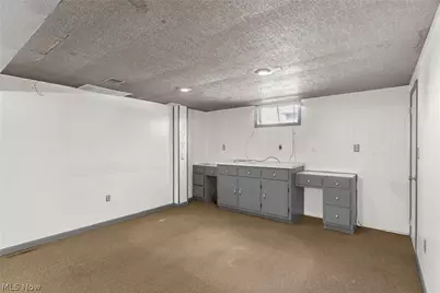 640 Tenney Avenue, Campbell, OH 44405 - Photo 23