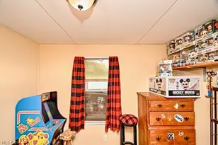 2737 Barn Dr SW, Canton, OH 44706 - Photo 15