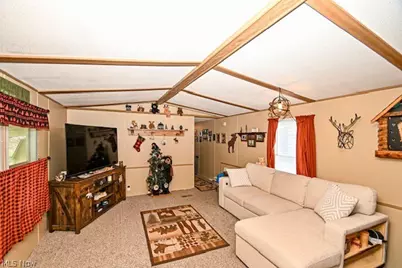 2737 Barn Drive SW, Canton, OH 44706 - Photo 9