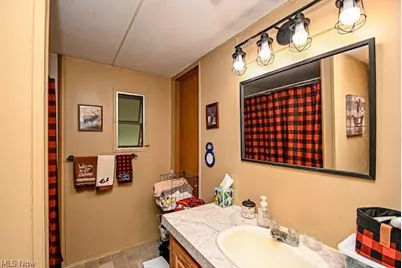 2737 Barn Drive SW, Canton, OH 44706 - Photo 13