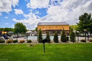 2737 Barn Dr SW, Canton, OH 44706 - Photo 19