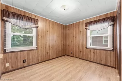 485 Grosvenor Avenue NW, Massillon, OH 44647 - Photo 17