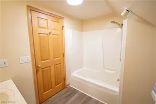 1457 S Marblewood Dr, Marblehead, OH 43440 - Photo 19