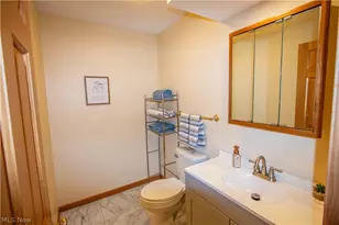 1457 S Marblewood Dr, Marblehead, OH 43440 - Photo 13