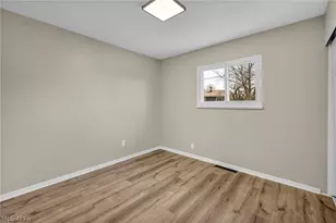 5863 Kimberly Dr, Huber Heights, OH 44146 - Photo 29