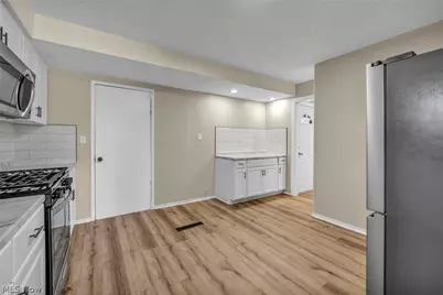 5863 Kimberly Drive, Huber Heights, OH 44146 - Photo 21