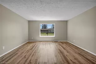 5863 Kimberly Dr, Huber Heights, OH 44146 - Photo 11