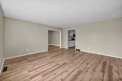 5863 Kimberly Drive, Huber Heights, OH 44146 - Photo 11