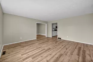 5863 Kimberly Dr, Huber Heights, OH 44146 - Photo 11