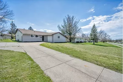 5863 Kimberly Drive, Huber Heights, OH 44146 - Photo 3