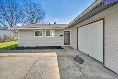 5863 Kimberly Drive, Huber Heights, OH 44146 - Photo 5
