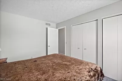 341 Sandpiper Avenue, Elyria, OH 44035 - Photo 29