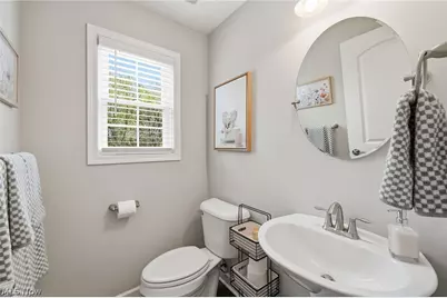 8704 Wakefield Run, North Ridgeville, OH 44039 - Photo 27