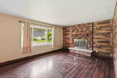 1637 Hanover Street, Cuyahoga Falls, OH 44221 - Photo 3