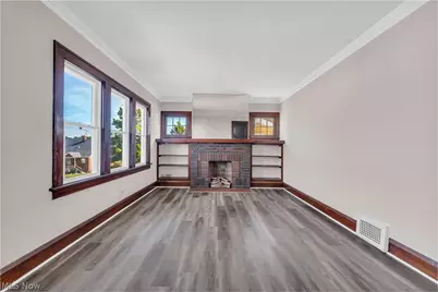 10602 Langton Avenue #2/UP, Garfield Heights, OH 44125 - Photo 5