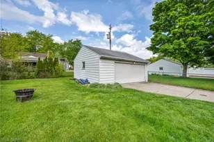 4266 Grannis Rd, Fairview Park, OH 44126 - Photo 33