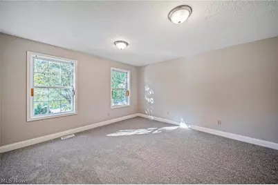 585-583 E Buchtel Avenue, Akron, OH 44304 - Photo 7