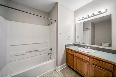 585-583 E Buchtel Avenue, Akron, OH 44304 - Photo 21