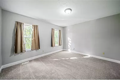 585-583 E Buchtel Avenue, Akron, OH 44304 - Photo 17
