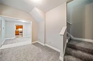 585-583 E Buchtel Ave, Akron, OH 44304 - Photo 3