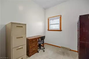 2011 E 31st St, Lorain, OH 44055 - Photo 15