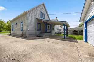 2011 E 31st St, Lorain, OH 44055 - Photo 5