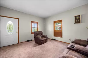 2011 E 31st St, Lorain, OH 44055 - Photo 7