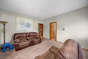 2011 E 31st St, Lorain, OH 44055 - Photo 9