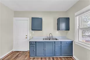 414 E 148th St, Loveland, OH 44110 - Photo 7