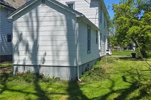 324 11th St, Elyria, OH 44035 - Photo 3
