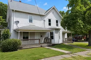 124 Roswell St, Akron, OH 44305 - Photo 1