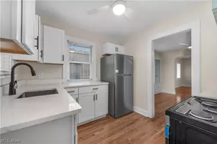 8012 Spring Garden Rd, Parma, OH 44129 - Photo 15