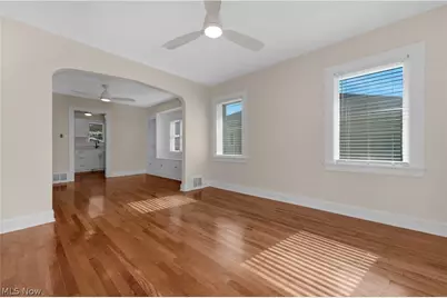 8012 Spring Garden Road, Parma, OH 44129 - Photo 7