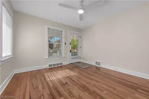 8012 Spring Garden Rd, Parma, OH 44129 - Photo 9