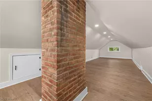 8012 Spring Garden Rd, Parma, OH 44129 - Photo 25