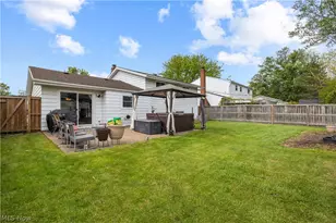 25082 Randall Dr, North Olmsted, OH 44070 - Photo 31
