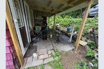 1921 Smithfield Street, East Liverpool, OH 43920 - Photo 3