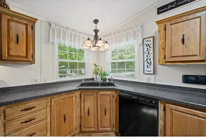 3 Lees Lane, Olmsted Twp, OH 44138 - Photo 9