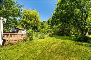 2255 Lake Rd, Akron, OH 44312 - Photo 23