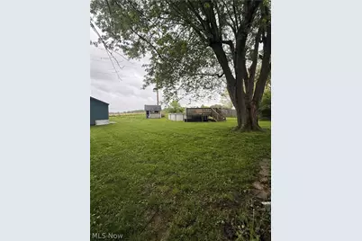 7660 Lakefield Street, Louisville, OH 44641 - Photo 5