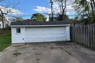 9316 Alexander Rd, Garfield Heights, OH 44125 - Photo 15