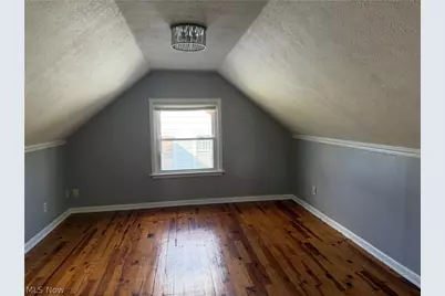 9316 Alexander Road, Garfield Heights, OH 44125 - Photo 11