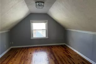 9316 Alexander Rd, Garfield Heights, OH 44125 - Photo 11