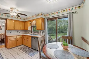 10471 Meadowhurst Ln, Chardon, OH 44024 - Photo 13