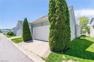 5263 Frederick St, Barberton, OH 44203 - Photo 31