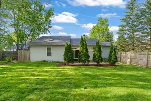 2330 Wedgewood Dr, Akron, OH 44312 - Photo 31