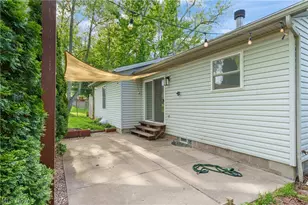 2330 Wedgewood Dr, Akron, OH 44312 - Photo 33