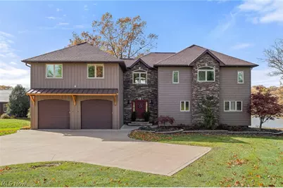 945 Pike Drive, Mansfield, OH 44903 - Photo 1