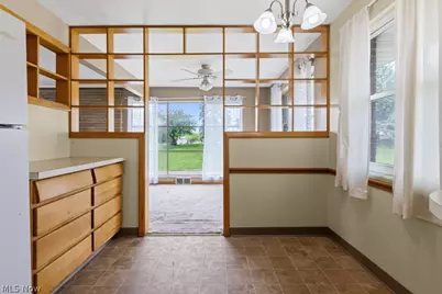 2150 Beechwood Avenue, Alliance, OH 44601 - Photo 9